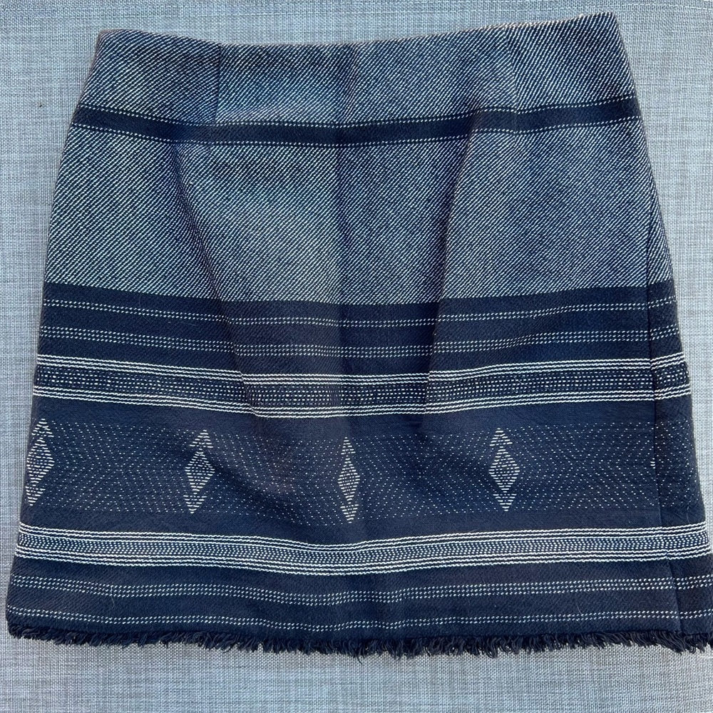 EUC Loft Skirt Sz 6 - Picture 3 of 4